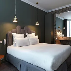 3* ホテル パラディ