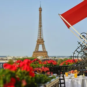 Szálloda Plaza Athenee - Dorchester Collection, Párizs